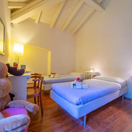 Faccioli Deodara With Shared Pool - Happy 公寓