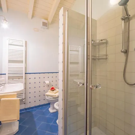 公寓 Faccioli Deodara With Shared Pool - Happy